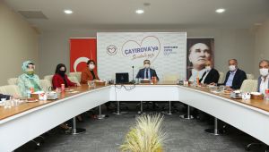 Çiftçi meclis üyeleriyle buluştu
