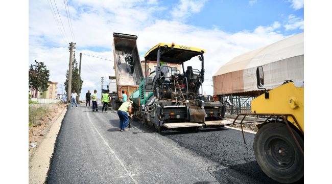 Emek Mahallesi’ne 17 bin ton asfalt serildi