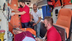 'Hayatın önüne park etme, ambulansı bekletme'