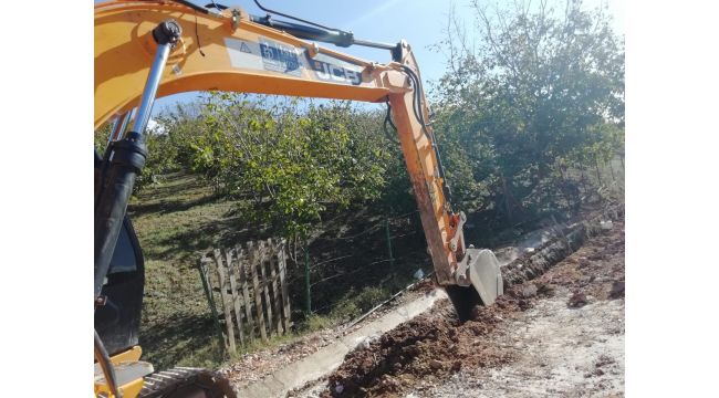 İş makinesinin kazıcı kısmı başına çarpan işçi hayatını kaybetti