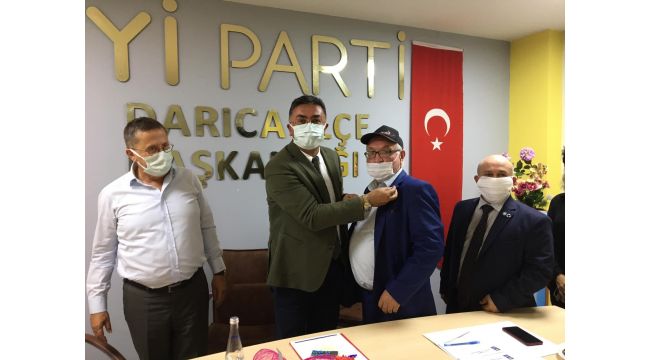 İYİ Parti Darıca'da üye şov yaptı