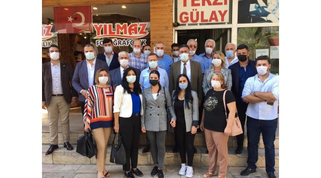 İYİ Parti esnafla iç içe olmaya devam ediyor