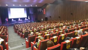 İzmit'te okul müdürleriyle toplantı yapıldı