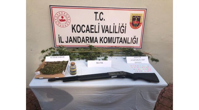 Jandarma Kocaeli'de zehir tacirlerine geçit vermedi