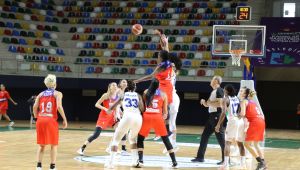 Kadınlar Basketbol Süper Ligi: İzmit Belediyespor: 57- Botaş:72