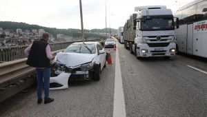 Kocaeli TEM’de 3 araç çarpıştı: 1 yaralı