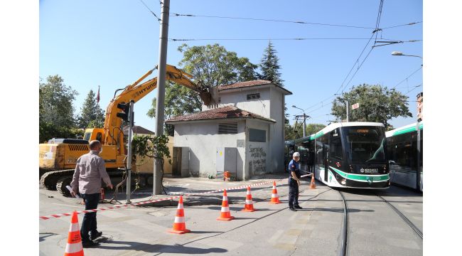 Mehmet Ali Paşa’daki tehlike oluşturan trafo yıkıldı