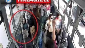 Otobüs şoförü fenalaşan yolcuyu hastaneye yetiştirdi