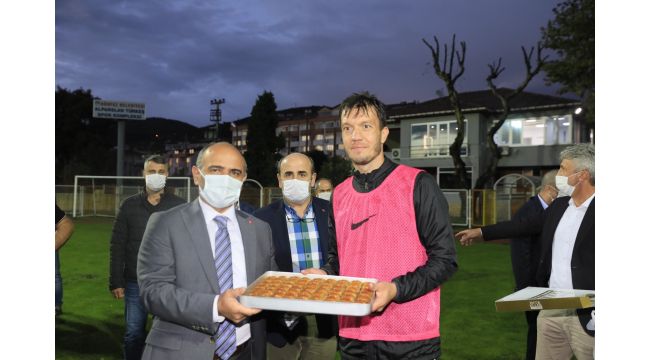 Söğüt, Kocaelispor idmanını ziyaret etti