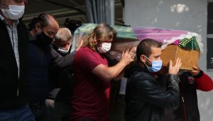 Yemek borusuna takılan ekmek sonucu ölen Zeynep son yolculuğuna uğurlandı