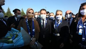 Ali Babacan kongre için Kocaeli'de