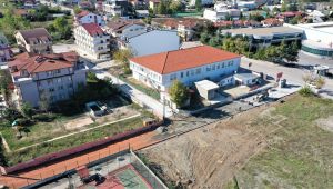 Başiskele’de parke yol çalışmaları devam ediyor