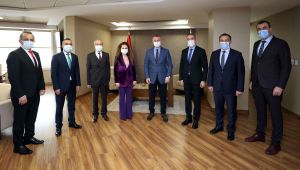 Başkan Büyükakın’ın konukları öğretmenlerdi