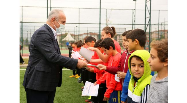 Gençlik Merkezi'nde sertifika şöleni