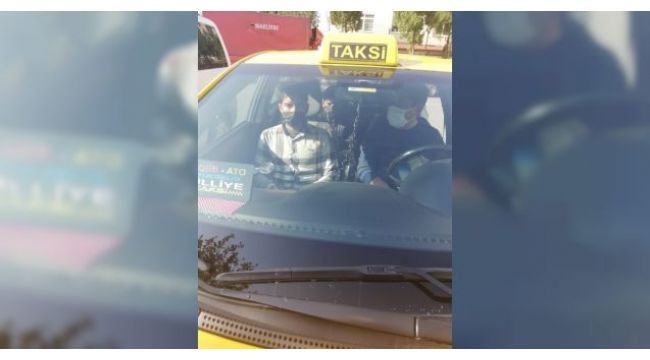 Kocaeli’de ticari taksiden 5 düzensiz göçmen çıktı