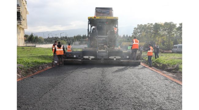 Körfez’de yollar güvenli ve konforlu hale getiriliyor