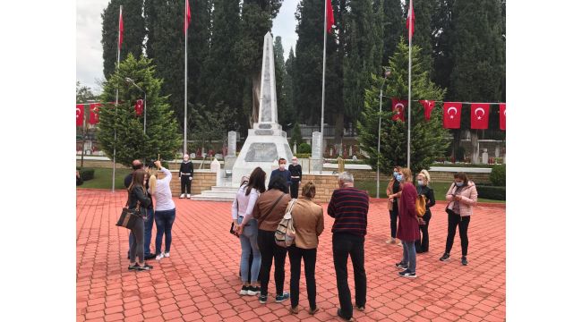 Yabancı eğitimciler tarihi mekanları gezdi