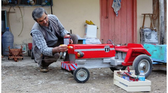 Dede Kocaeli'nde ki torunları için yapıyor, görenleri şaşırtıyor