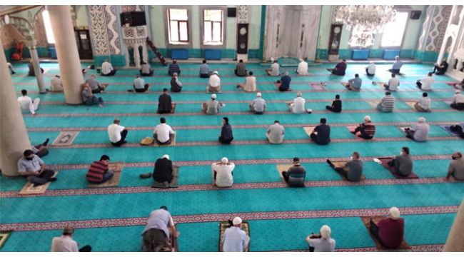 Din İşleri Yüksek Kurulu'ndan Cuma Namazı açıklaması