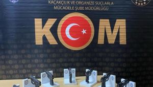 Durdurulan araçtan 7 adet ruhsatsız tabanca çıktı