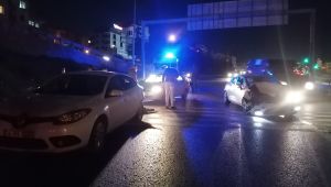 Gebze’de iki otomobil çarpıştı: 2 yaralı