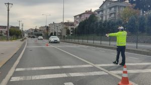 Hız limitine uymayan araç sürücülerine ceza yağdı