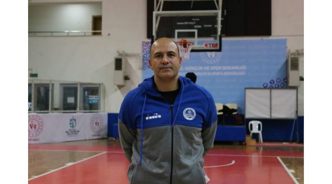 Kağıtspor’da ilk antrenmanına çıkan baş antrenör Yolcu, 'Başarılı olmaya geldim'