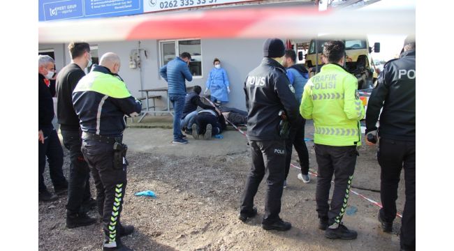 Kamyonetin altında kalan vatandaş hayatını kaybetti
