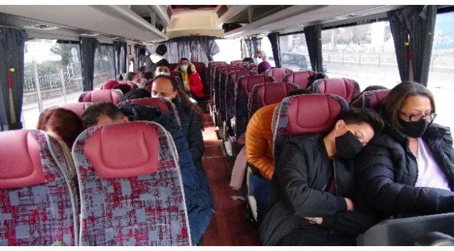 Kapasitenin üzerinde turist taşıyan sürücüye ceza