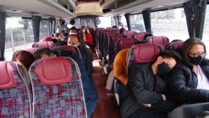 Kapasitenin üzerinde turist taşıyan sürücüye ceza