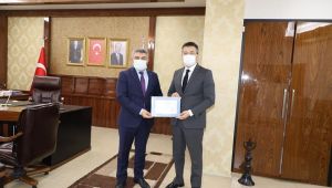 Kaymakam Alkan’dan Şayir’e teşekkür belgesi