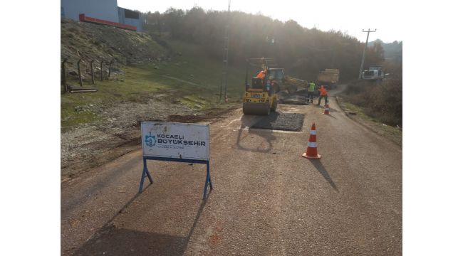 Kocaeli Kalburcu Köyü yolları bakımdan geçti