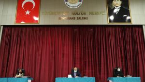 Körfez Belediyesi’nden esnafa 1000 TL yardım