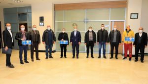 Körfez’de amatör kulüplere 8’er bin liralık yardım yapıldı
