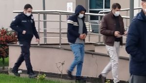 Otomobilin çarptığı motosikletli genç hayatını kaybetti