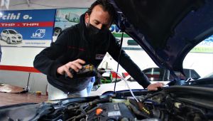 Otomobillerde bunlara dikkat etmeyenler kışın yolda kalabilir