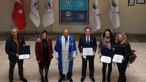 Özlem Kozankurt Hasan Soba'yı mezun etti