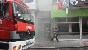 Restoran deposunda çıkan yangın korkuttu