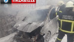 TEM’de hafif ticari araç alev alev yandı