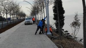 Ulaşlı’da görsel aydınlatma imalatı yapılıyor