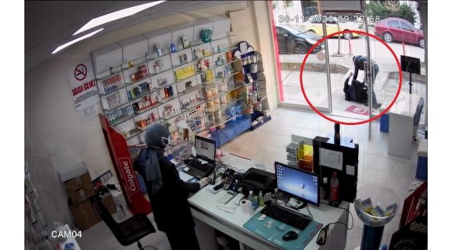 Yaşlı adama saldıran eczacıya soruşturma