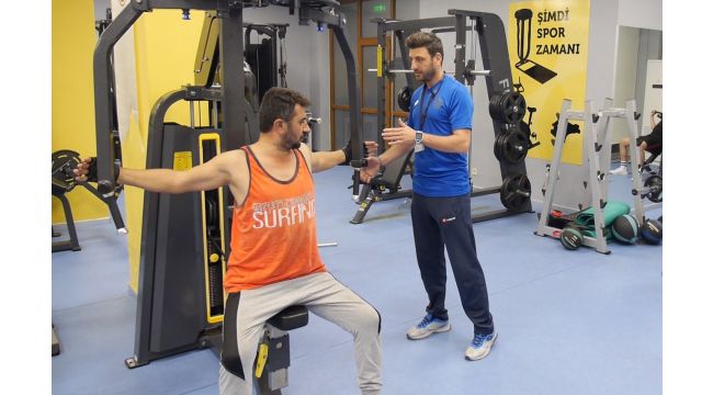 Başiskele’de spor salonları yeniden hizmete açılıyor