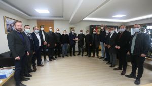 Başkan Aygün, Belediye Derincespor yönetimi ile buluştu