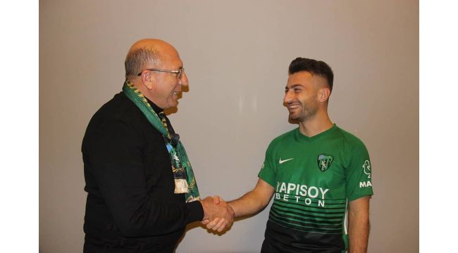 Burak Süleyman kiralık olarak Kocaelispor'a döndü