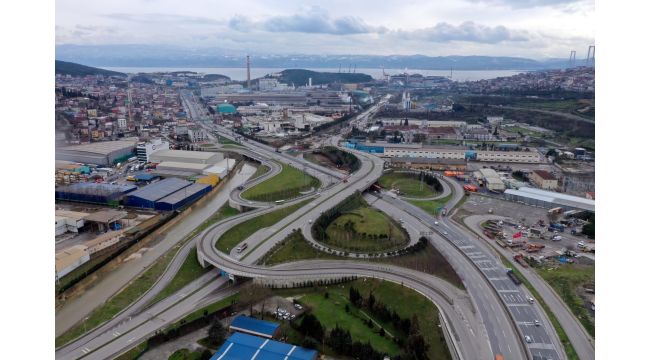 Dilovası Batı Kavşağında çalışmalar sürüyor