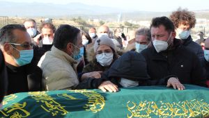Doktor Tolun, memleketi İzmir'de defin edildi