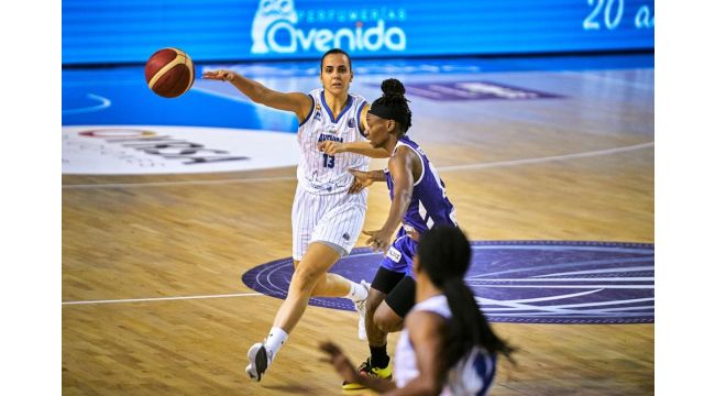 EuroLeague Woman: Parfumerias AVENİDA :98- İzmit Belediyespor: 72