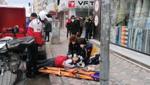 Gebze'de otomobil ile motosiklet çarpıştı