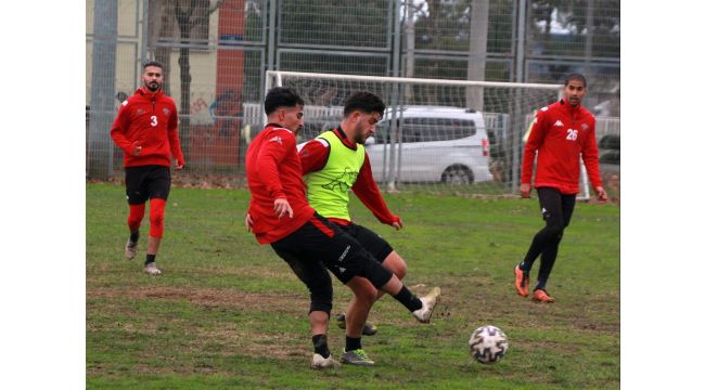 Gölcükspor, lider Soma'ya hazırlanıyor