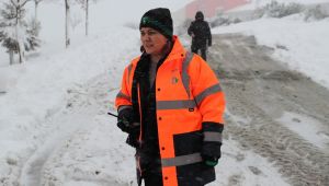 İzmit Belediyesi'nden seraları zarar gören çiftçilere destek